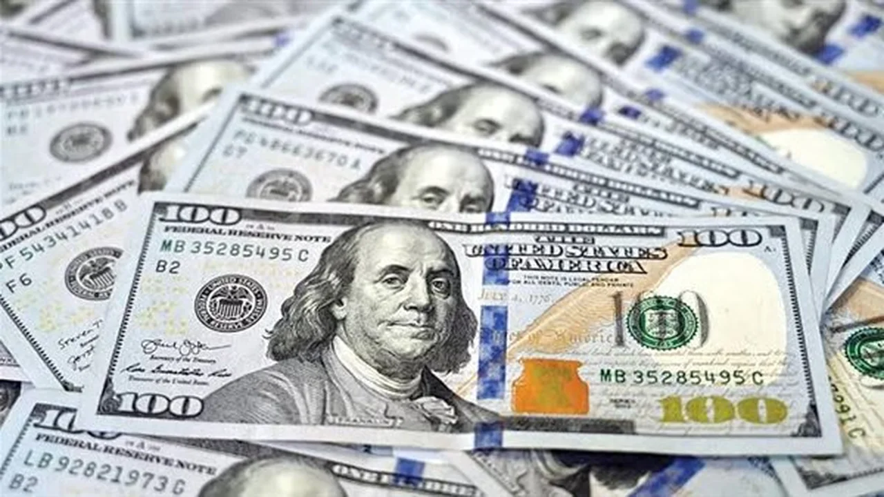 الدولار يسجل ارتفاعًا جديدًا عند 50.75 جنيه في السوق المصرية